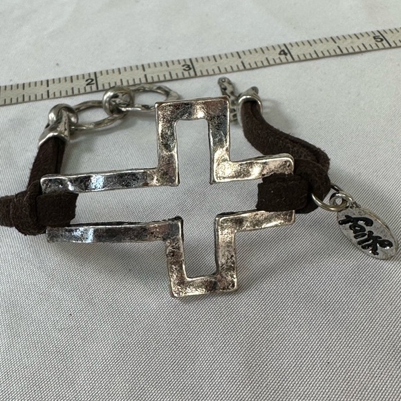 Faith based cross necklace and bracelets industrial vibe - Picture 6 of 7